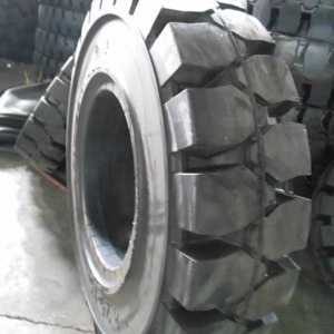 Ban forklift industri