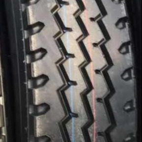 Ban Truk 900R20 Ekonomis Lebar 259mm Ban Truk Bus Radial